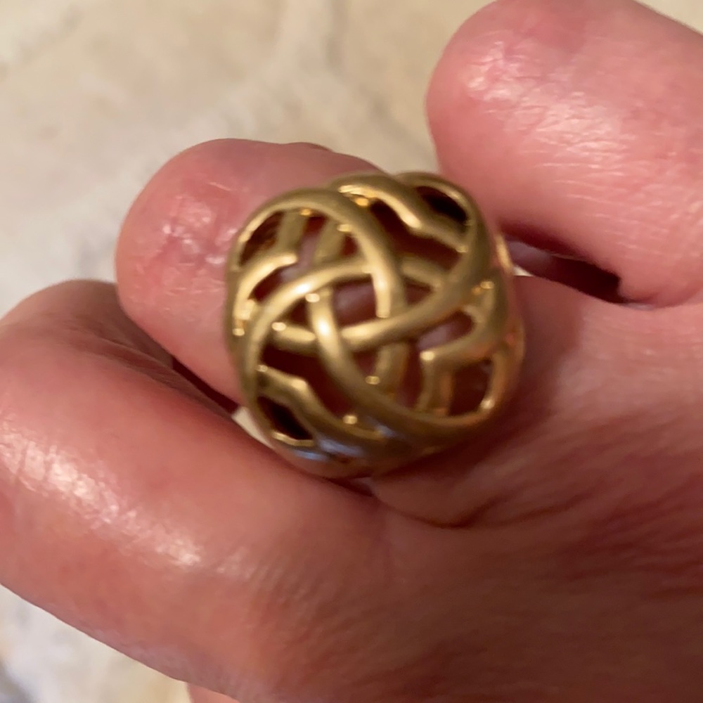 Lia Sophia matte gold Celtic ring